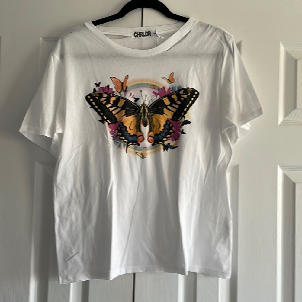 Chrldr Women’s Butterfly ‘Ripped’ White T-Shirt